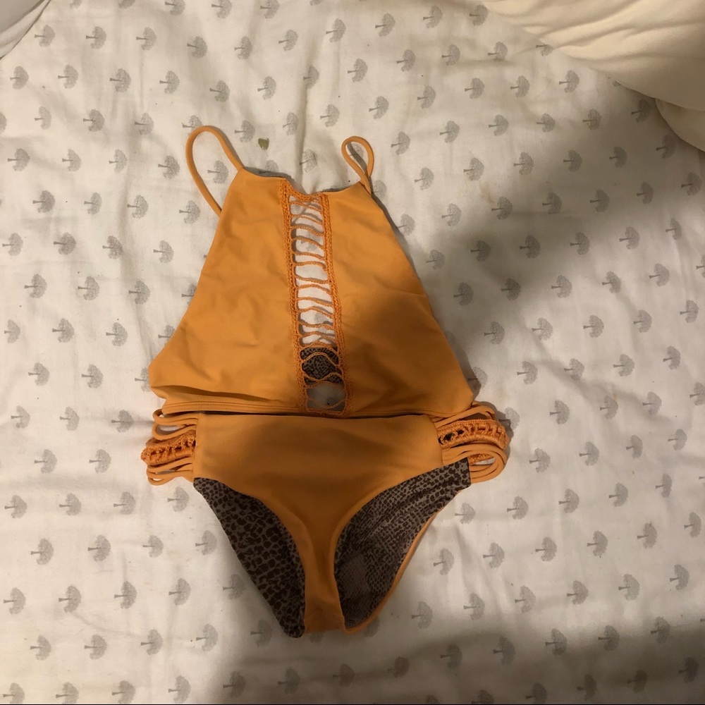 acacia set (orange)